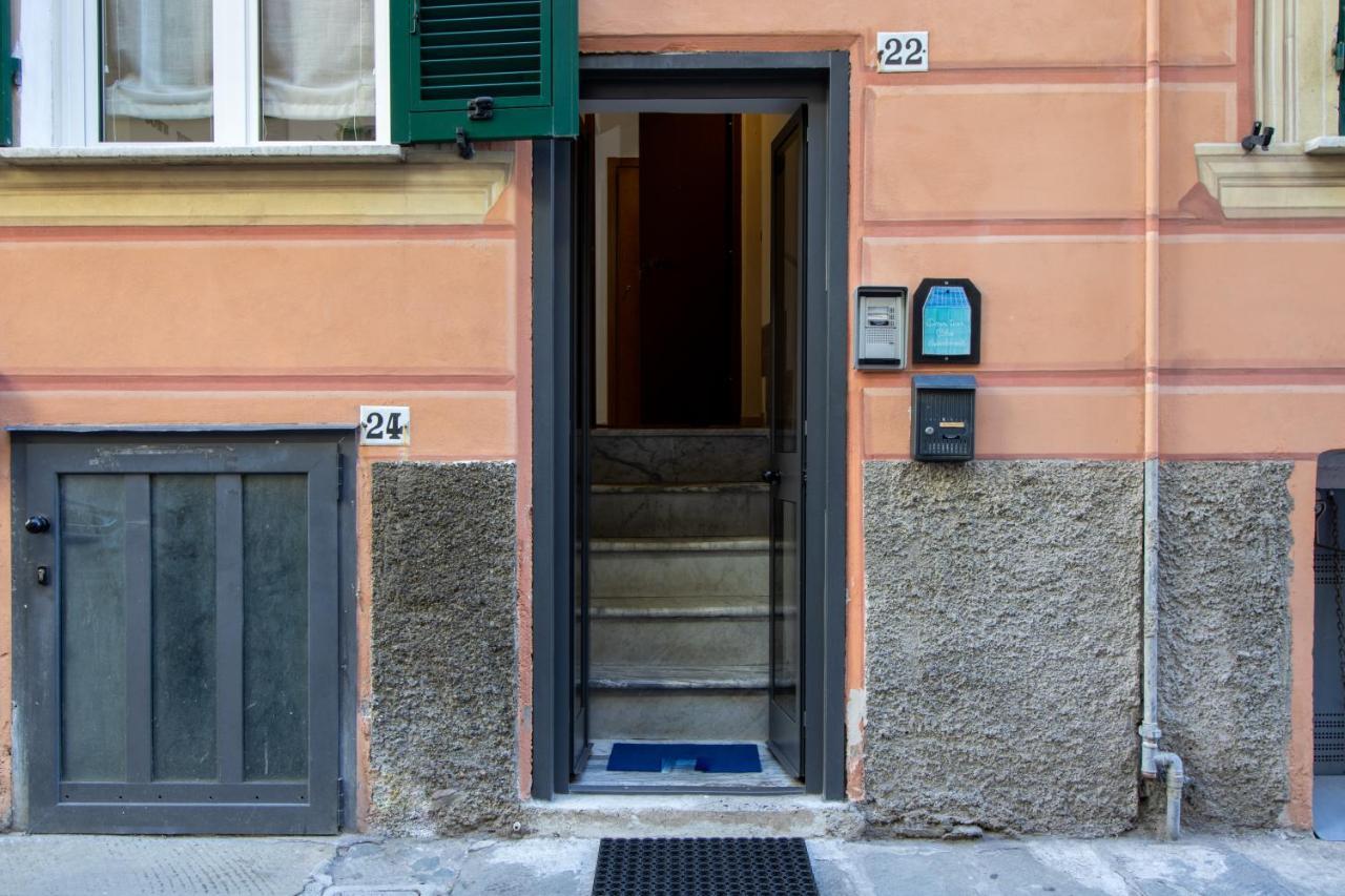 Down Town Blue Apartment Специя Экстерьер фото